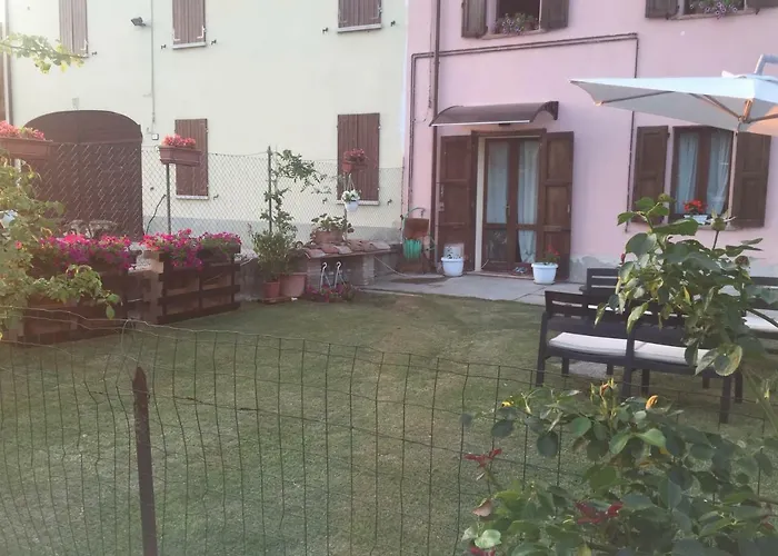 Happiness In The Country Oda ve Kahvaltı Brescello