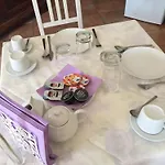Bed & Breakfast Happiness In The Country *