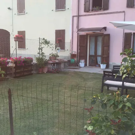 Happiness In The Country Nocleg ze śniadaniem Brescello