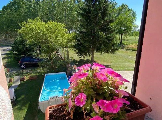 Happiness In The Country Bed & Breakfast