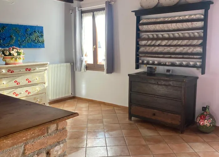 Happiness In The Country Alojamento de Acomodação e Pequeno-almoço Brescello