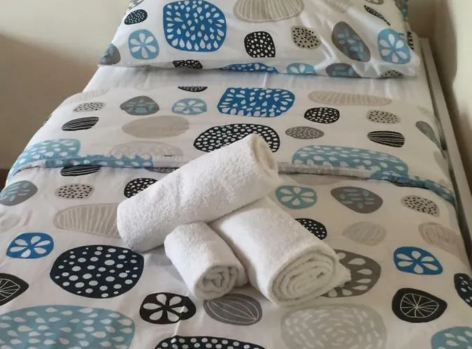 Alojamento de Acomodação e Pequeno-almoço Happiness In The Country *